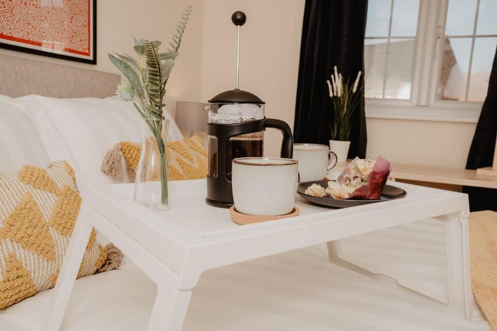 Coyle House, 3 Bed,Corby, Super Kings Or Twins, Driveway, Free Wi-Fi, Corporates Welcome 외부 사진