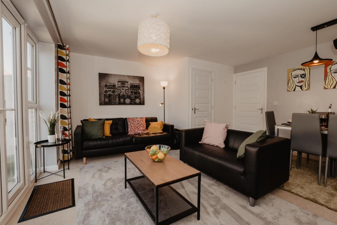 Coyle House, 3 Bed,Corby, Super Kings Or Twins, Driveway, Free Wi-Fi, Corporates Welcome 외부 사진
